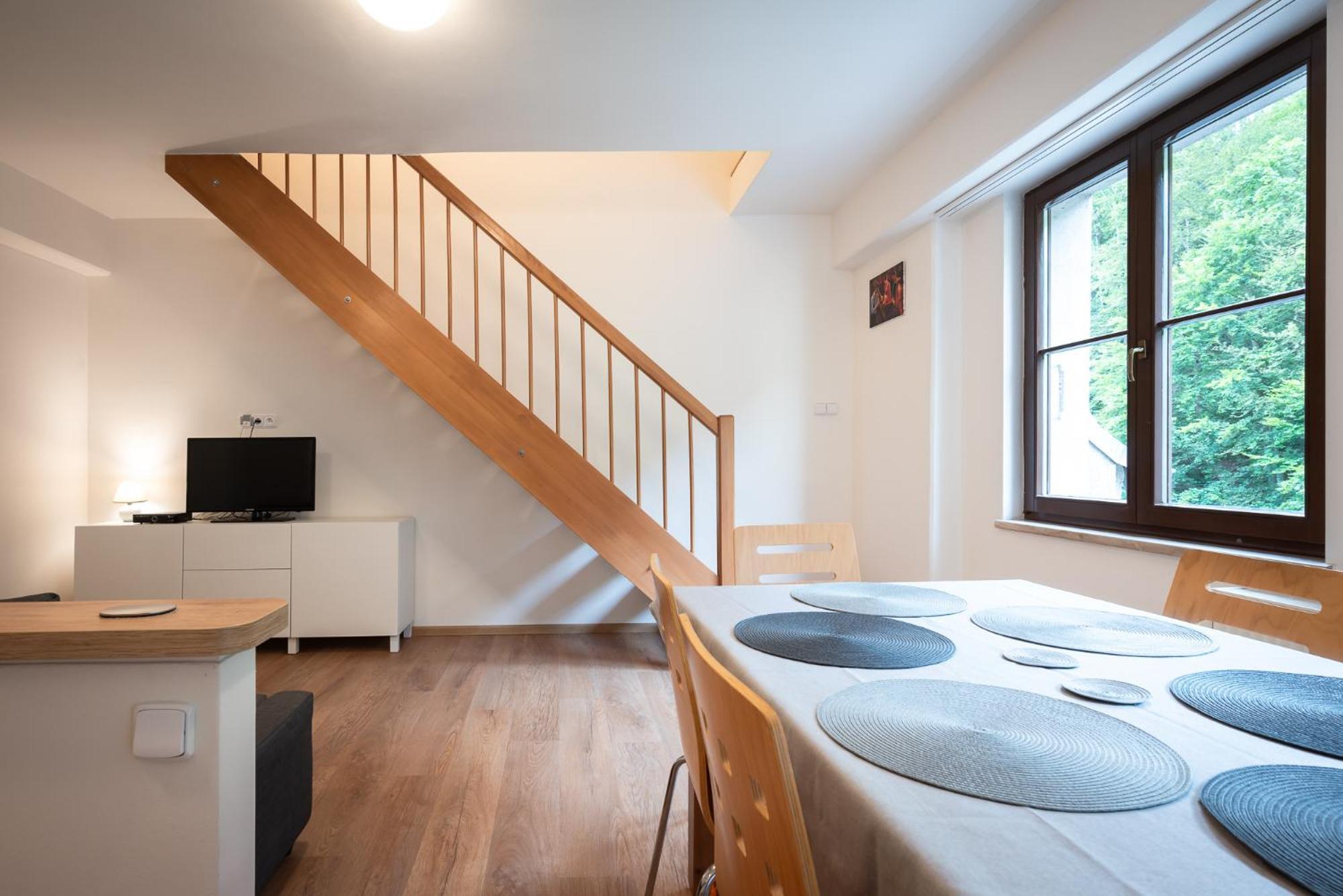 U Lanovky Apartment